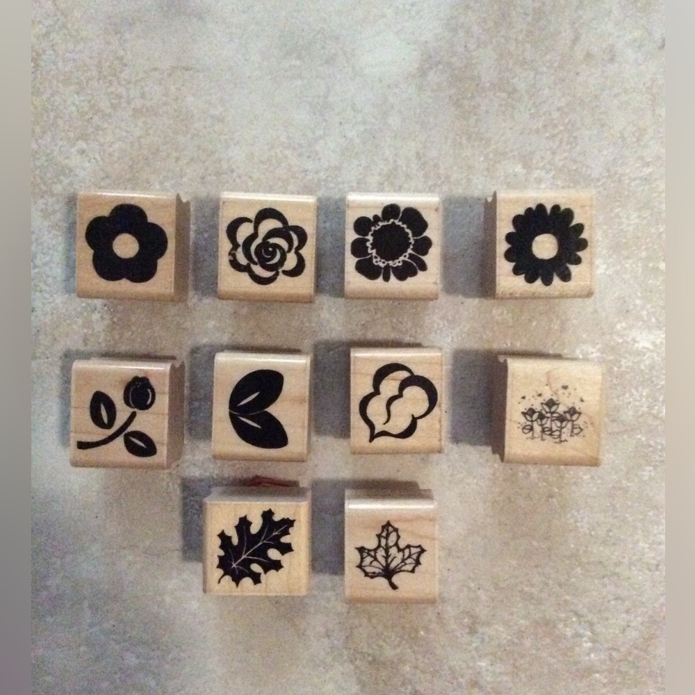 D.O.T.S rubber stamps. Specific Holidays, Misc Sayings, Small Flowers, Leaves - Picture 5 of 8